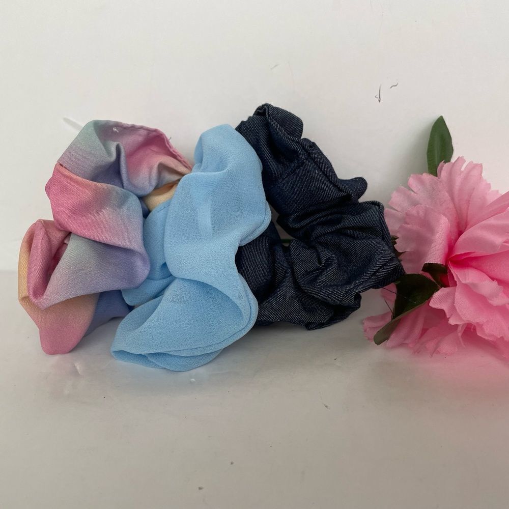 SET OF 3 SCRUNCHIES